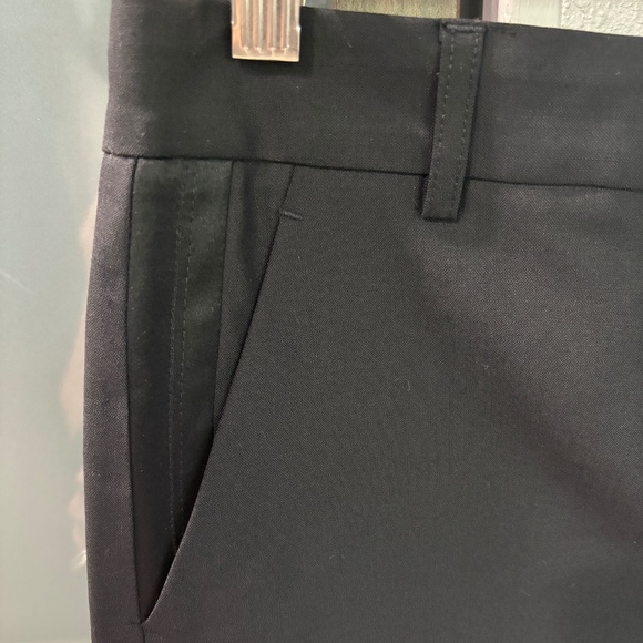 Theory "Sealy" Pencil Skirt NWOT - Black Size 2 (See Measurements) - Picture 4 of 9